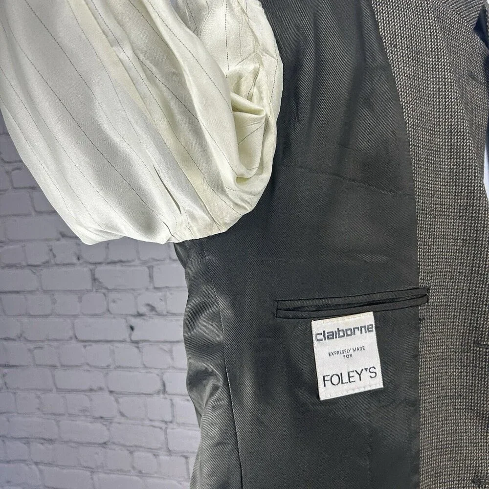 Claiborne this vintage